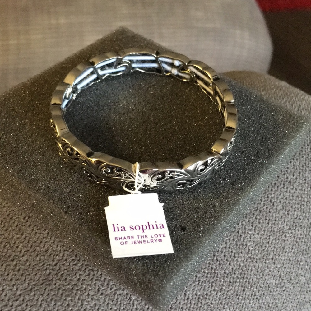 Bracelet